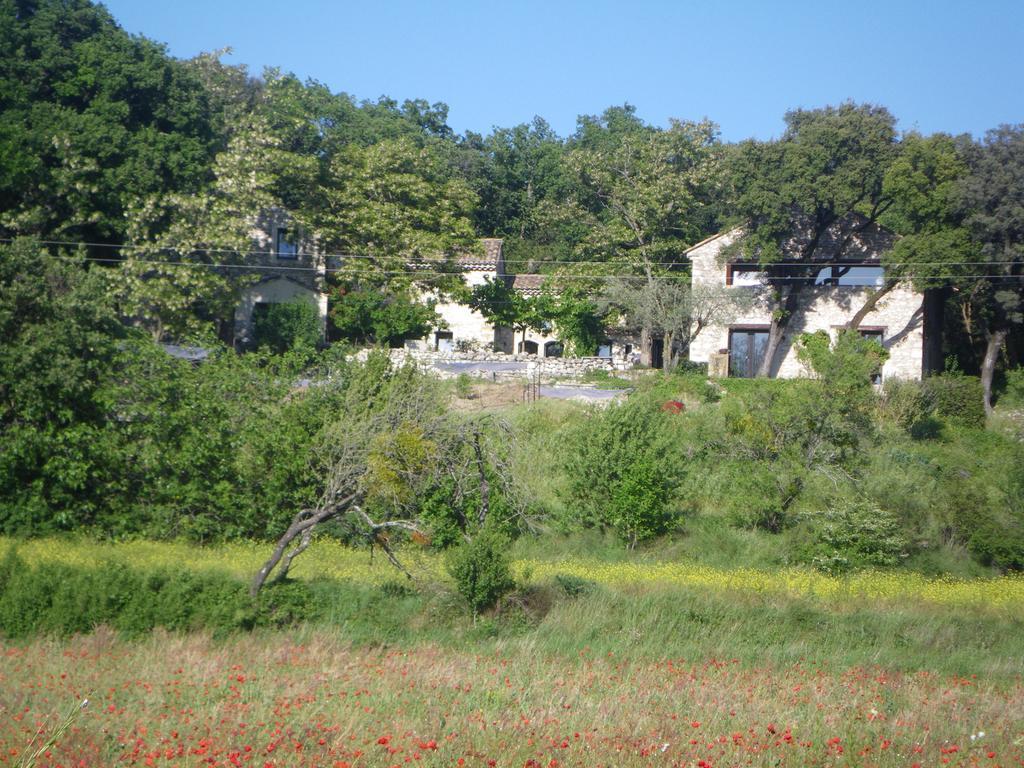 Les Esplanes Bed & Breakfast La Garde Adhemar Exterior photo