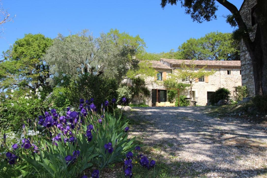 Les Esplanes Bed & Breakfast La Garde Adhemar Exterior photo