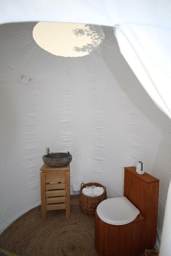 Les Esplanes Bed & Breakfast La Garde Adhemar Exterior photo