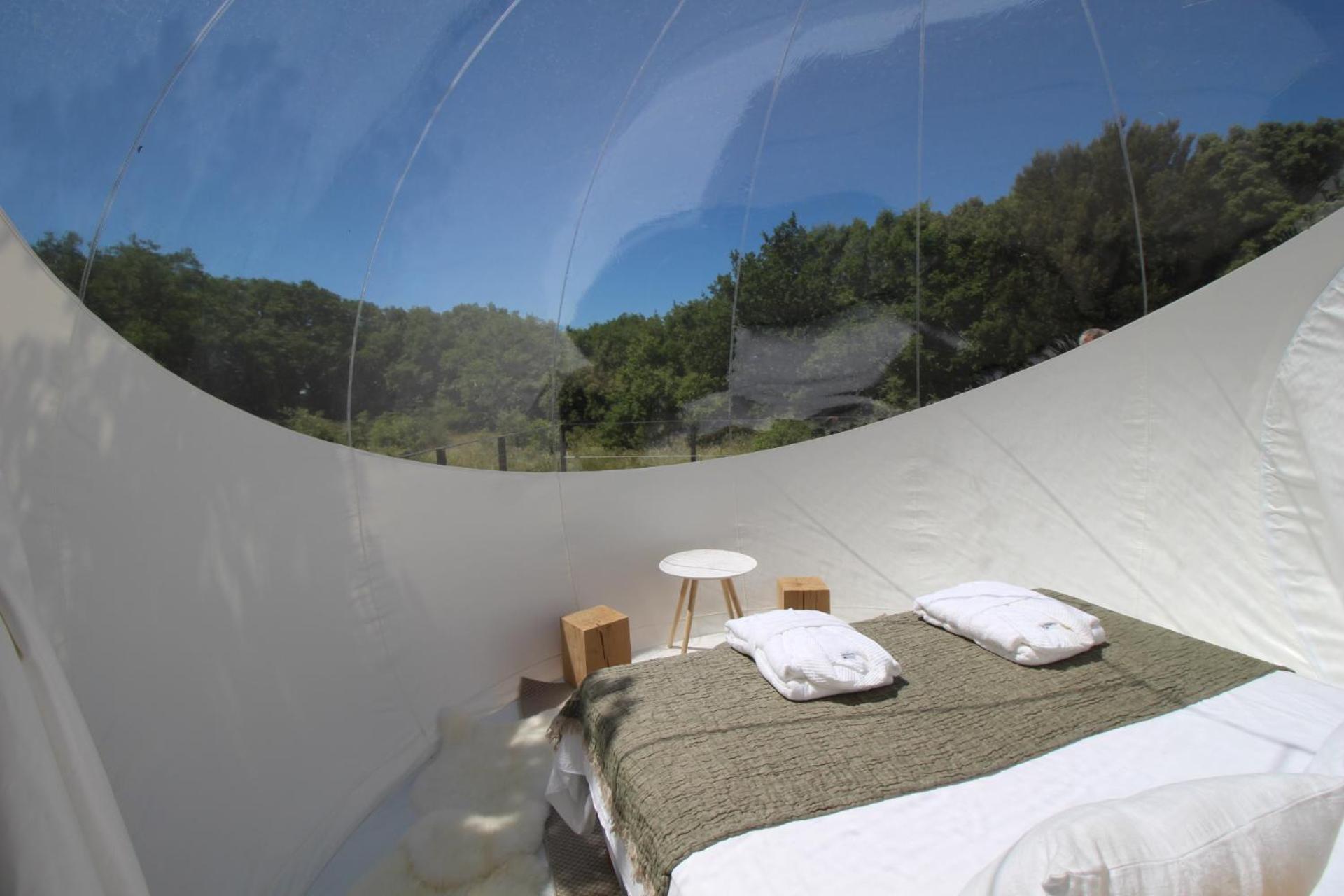 Les Esplanes Bed & Breakfast La Garde Adhemar Exterior photo